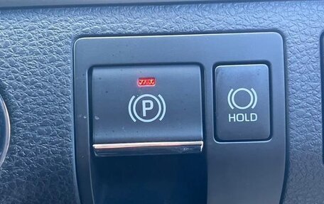 Toyota Harrier, 2020 год, 2 750 000 рублей, 16 фотография