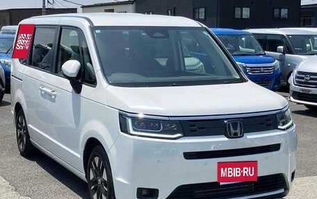 Honda Stepwgn, 2023 год, 2 330 000 рублей, 1 фотография