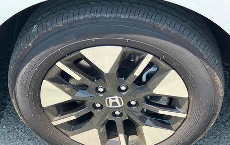 Honda Stepwgn, 2023 год, 2 330 000 рублей, 3 фотография