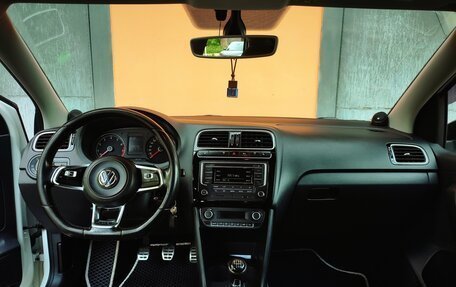 Volkswagen Polo VI (EU Market), 2016 год, 850 000 рублей, 6 фотография