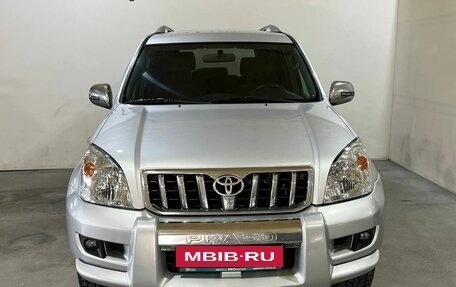 Toyota Land Cruiser Prado 120 рестайлинг, 2004 год, 1 600 000 рублей, 2 фотография
