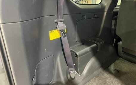 Toyota Land Cruiser Prado 120 рестайлинг, 2004 год, 1 600 000 рублей, 14 фотография