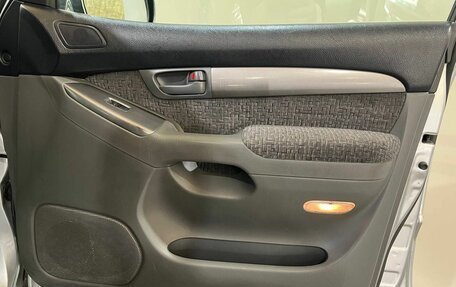 Toyota Land Cruiser Prado 120 рестайлинг, 2004 год, 1 600 000 рублей, 17 фотография