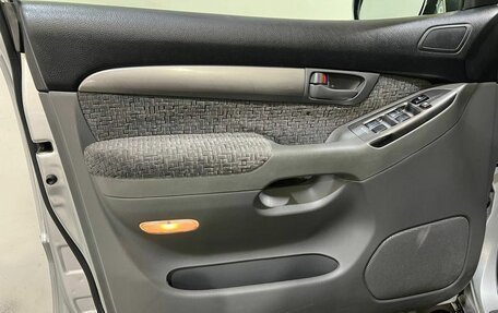 Toyota Land Cruiser Prado 120 рестайлинг, 2004 год, 1 600 000 рублей, 20 фотография