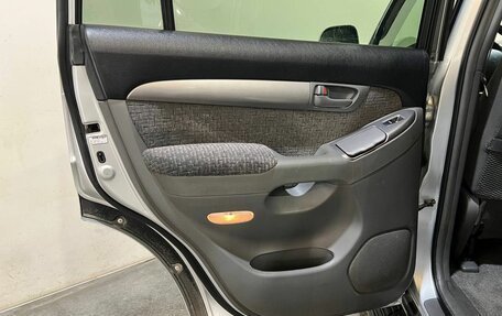 Toyota Land Cruiser Prado 120 рестайлинг, 2004 год, 1 600 000 рублей, 19 фотография