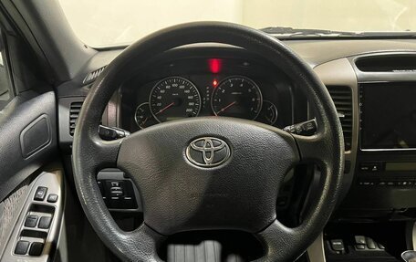 Toyota Land Cruiser Prado 120 рестайлинг, 2004 год, 1 600 000 рублей, 35 фотография