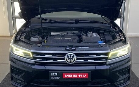 Volkswagen Tiguan II, 2019 год, 2 199 000 рублей, 11 фотография