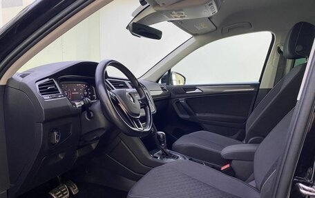 Volkswagen Tiguan II, 2019 год, 2 199 000 рублей, 20 фотография