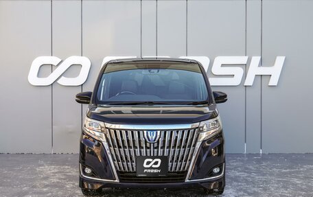 Toyota Esquire I, 2018 год, 2 450 000 рублей, 3 фотография