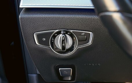 Mercedes-Benz E-Класс, 2020 год, 3 890 000 рублей, 20 фотография