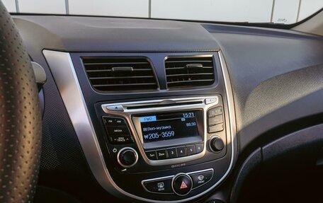 Hyundai Solaris II рестайлинг, 2016 год, 1 170 000 рублей, 13 фотография