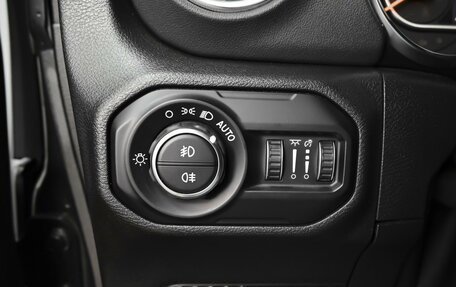 Jeep Wrangler, 2021 год, 4 770 000 рублей, 15 фотография