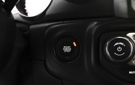 Jeep Wrangler, 2021 год, 4 770 000 рублей, 17 фотография