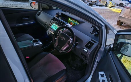 Toyota Prius Alpha I (ZVW40/41), 2011 год, 1 050 000 рублей, 4 фотография