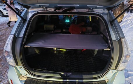 Toyota Prius Alpha I (ZVW40/41), 2011 год, 1 050 000 рублей, 8 фотография