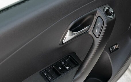 Volkswagen Polo VI (EU Market), 2012 год, 800 000 рублей, 15 фотография