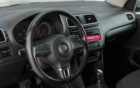 Volkswagen Polo VI (EU Market), 2012 год, 800 000 рублей, 11 фотография