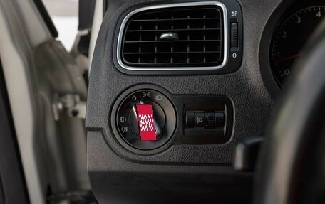 Volkswagen Polo VI (EU Market), 2012 год, 800 000 рублей, 16 фотография