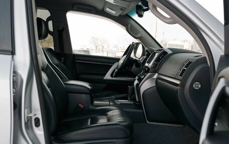 Toyota Land Cruiser 200, 2013 год, 4 100 000 рублей, 21 фотография