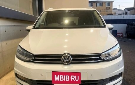 Volkswagen Touran III, 2022 год, 1 345 000 рублей, 2 фотография