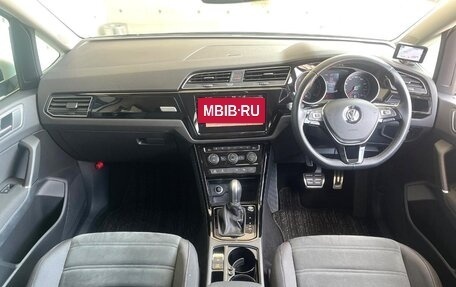 Volkswagen Touran III, 2022 год, 1 345 000 рублей, 8 фотография