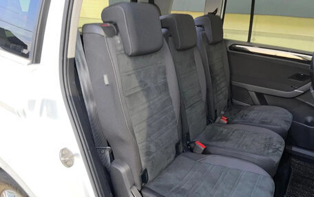 Volkswagen Touran III, 2022 год, 1 345 000 рублей, 35 фотография