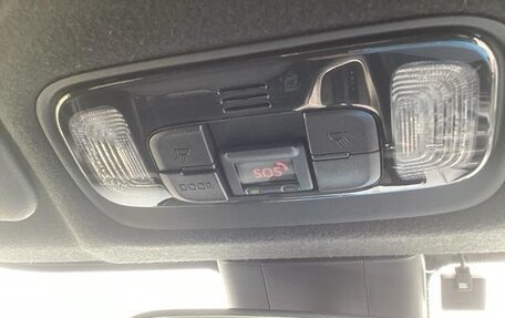 Toyota Yaris, 2022 год, 1 025 000 рублей, 17 фотография