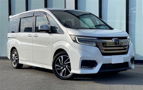 Honda Stepwgn IV, 2022 год, 2 010 000 рублей, 1 фотография