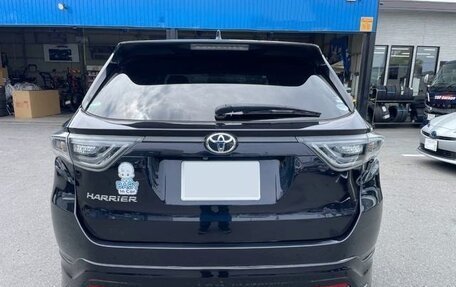 Toyota Harrier, 2017 год, 2 030 000 рублей, 3 фотография