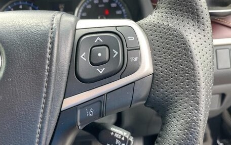 Toyota Harrier, 2017 год, 2 030 000 рублей, 13 фотография