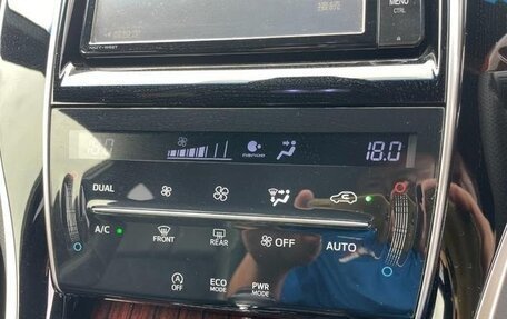 Toyota Harrier, 2017 год, 2 030 000 рублей, 14 фотография