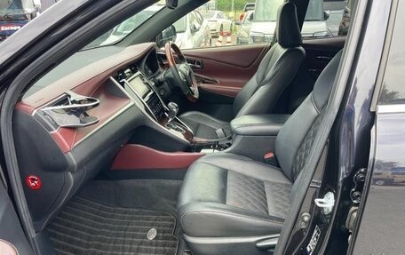 Toyota Harrier, 2017 год, 2 030 000 рублей, 17 фотография