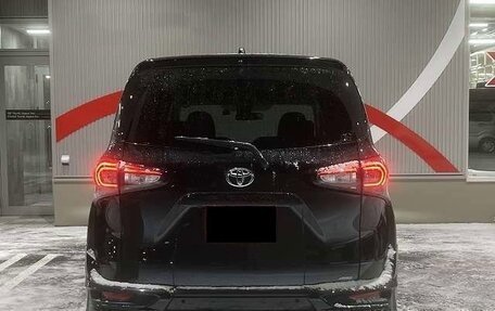 Toyota Sienta II, 2022 год, 1 158 000 рублей, 6 фотография