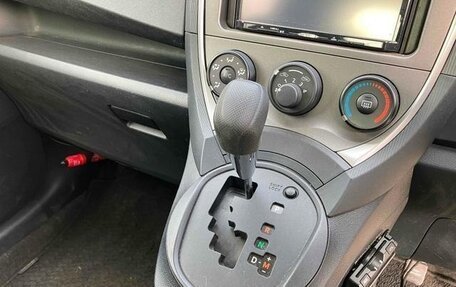 Toyota Ractis II, 2013 год, 761 000 рублей, 17 фотография