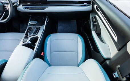 Geely Emgrand, 2025 год, 2 300 000 рублей, 14 фотография