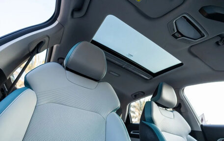 Geely Emgrand, 2025 год, 2 300 000 рублей, 15 фотография