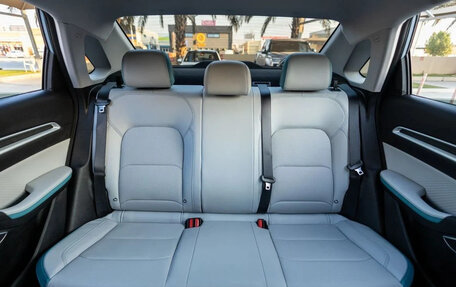 Geely Emgrand, 2025 год, 2 300 000 рублей, 16 фотография