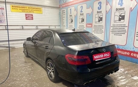 Mercedes-Benz E-Класс, 2011 год, 1 500 000 рублей, 4 фотография