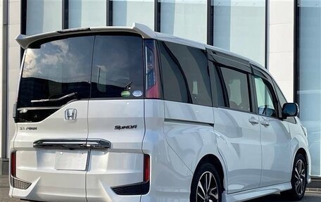 Honda Stepwgn IV, 2022 год, 2 010 000 рублей, 8 фотография