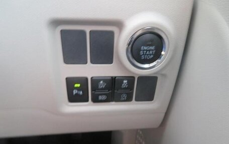 Toyota Passo III, 2023 год, 823 000 рублей, 9 фотография