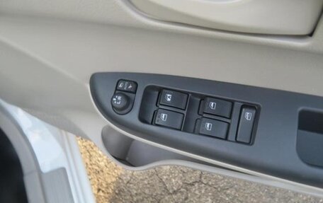 Toyota Passo III, 2023 год, 823 000 рублей, 11 фотография