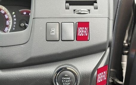 Toyota ISis I, 2014 год, 1 069 000 рублей, 16 фотография