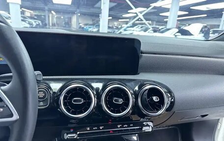 Mercedes-Benz A-Класс, 2023 год, 2 140 444 рублей, 12 фотография