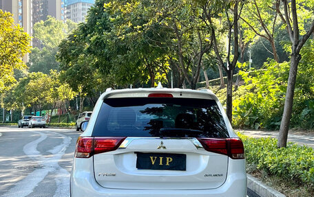 Mitsubishi Outlander III рестайлинг 3, 2021 год, 1 650 008 рублей, 4 фотография