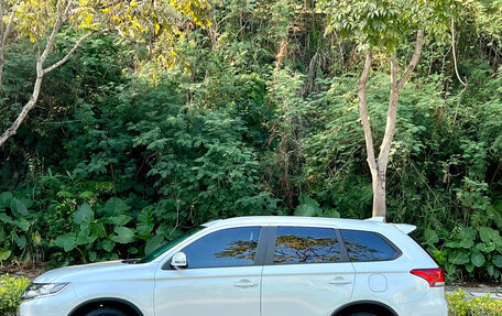 Mitsubishi Outlander III рестайлинг 3, 2021 год, 1 650 008 рублей, 5 фотография