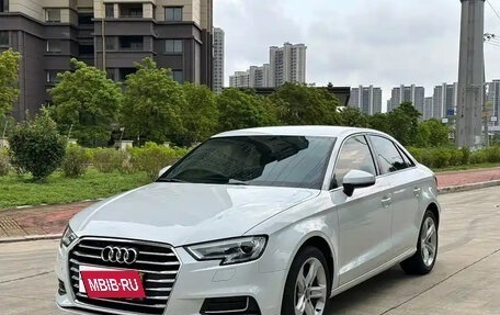 Audi A3, 2019 год, 1 300 000 рублей, 1 фотография