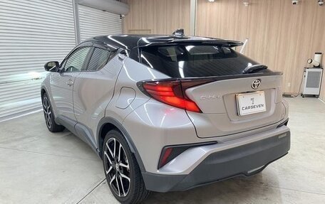 Toyota C-HR I рестайлинг, 2022 год, 1 613 000 рублей, 6 фотография