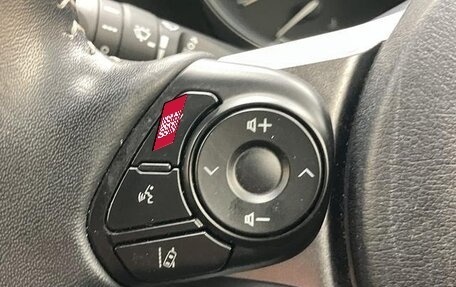 Toyota C-HR I рестайлинг, 2022 год, 1 613 000 рублей, 18 фотография