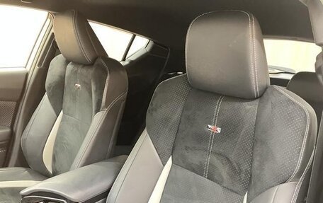 Toyota C-HR I рестайлинг, 2022 год, 1 613 000 рублей, 28 фотография