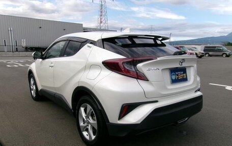 Toyota C-HR I рестайлинг, 2021 год, 1 736 000 рублей, 6 фотография